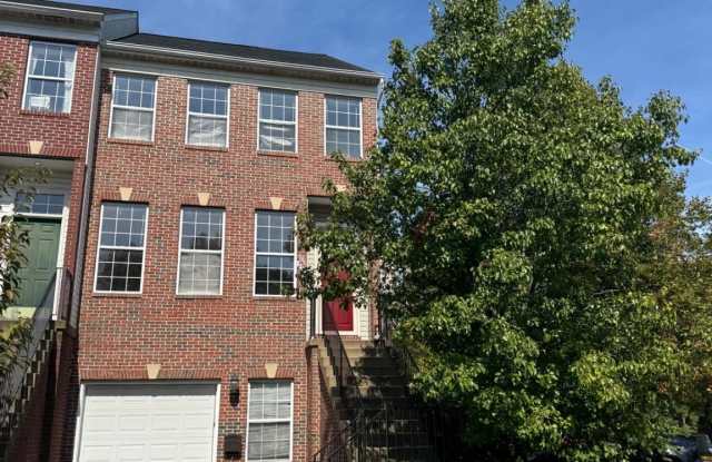 2519 JAMES MONROE Circle Gallery 1