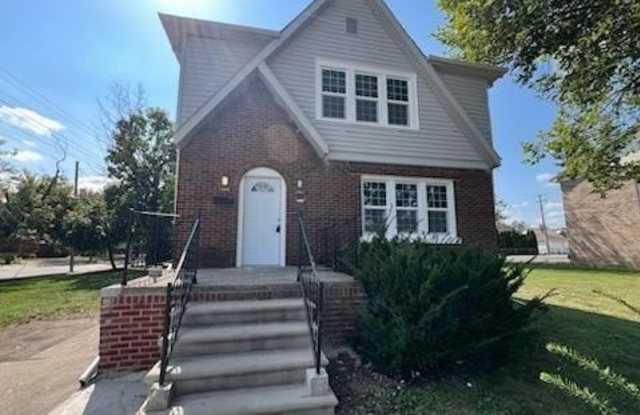 1709 OAK STREET Unit #2 photos photos