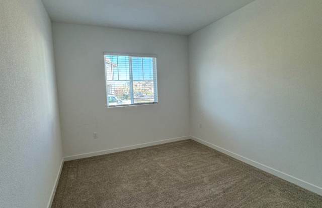 Beautiful Newly Built 3-Bedroom Home in Elk Grove! Gallery 3