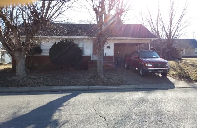 407 N McCombs St photos photos