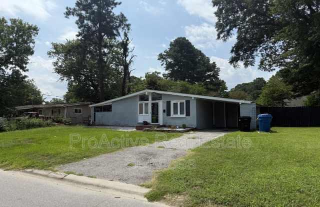 1021 Mineola Dr Gallery 1
