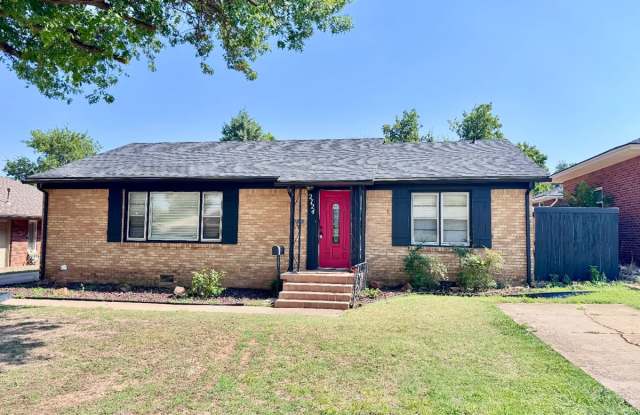 2724 NW 33rd St photos photos