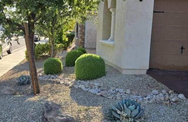 9414 W Weeping Willow Road Gallery 3