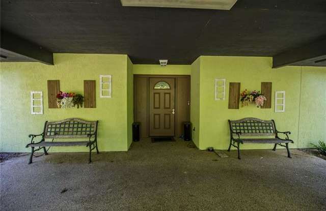 5225 Lantern Lane Gallery 3