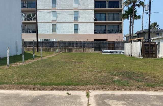 108 Pompano St. photos photos