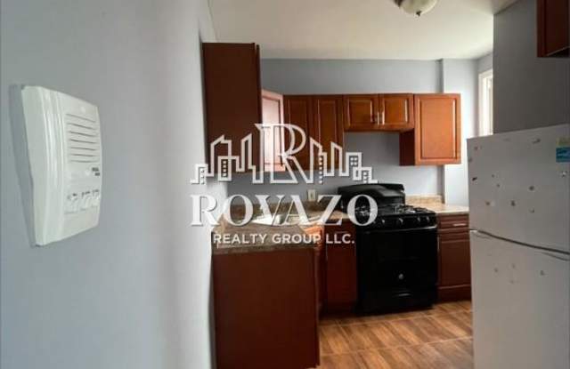 180 Alexander Street photos photos