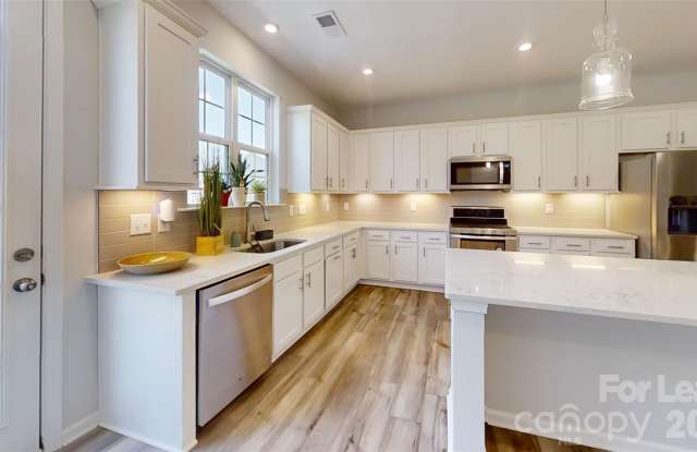 4310 Reed Creek Drive Gallery 2