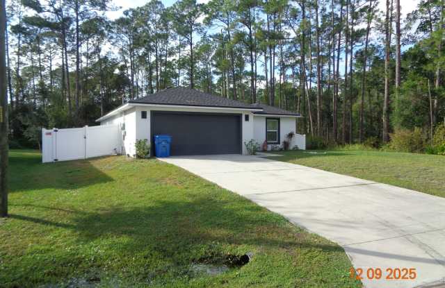 Charming, Quiet 3/2 Home in Deland photos photos