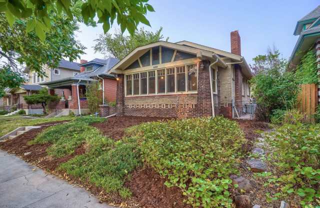 MOVE IN INCENTIVE! Remodeled Highland's Bungalow-Available now! Gallery 3