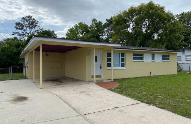 4 Bedroom 1.5 Bathroom in Orange Park! photos photos
