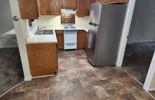 337 E. Main St. - 1 photos photos