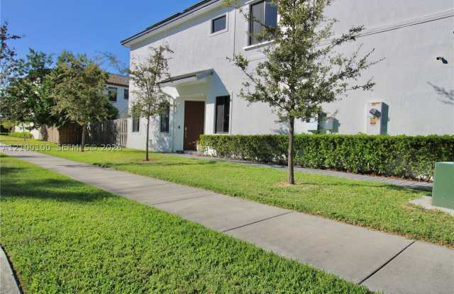 23380 SW 110th Ct Gallery 2