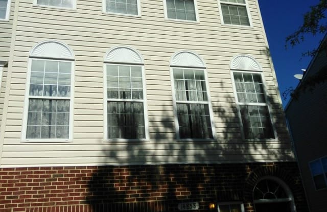 14858 Bolton Rd - 14858 Bolton Road, Centreville, VA 20121