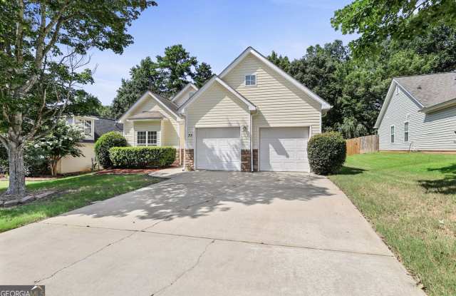 35 Bedford Park Drive Gallery 1