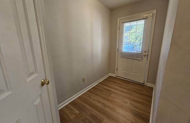 108 Forest Oaks Drive Gallery 3