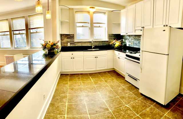 1140 Edgewood Pkwy photos photos