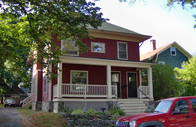 9 Grasmere Rd - 9 Grasmere Road, Portland, ME 04101
