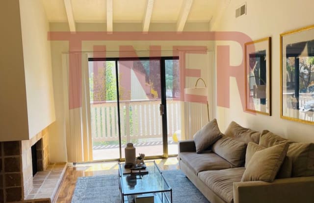 510 Woodside Oaks #4 - 510 Woodside Oaks, Arden-Arcade, CA 95825