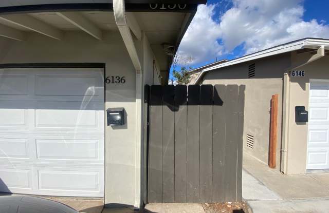 One Story 4BD/2BA w/ Private Yard!! Gallery 2