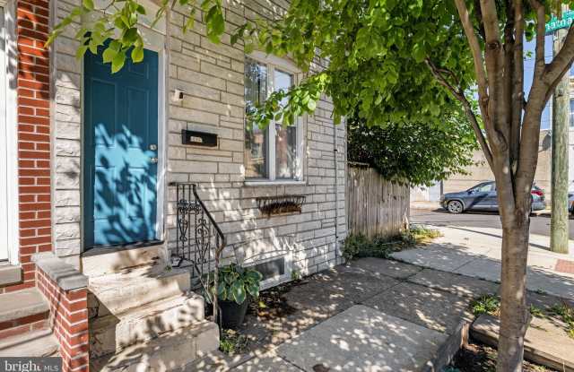 2426 E INDIANA Avenue Gallery 2
