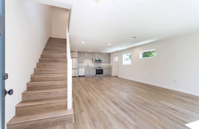 3564 Bancroft Street Gallery 2