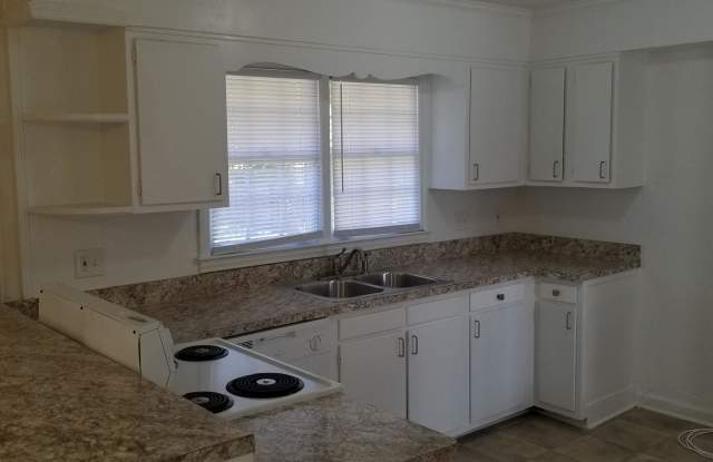 2368 Clifton Springs Manor Gallery 4