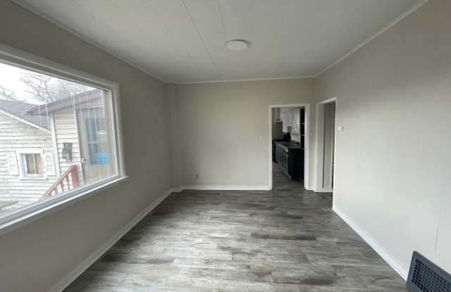 319 18th Street North photos photos