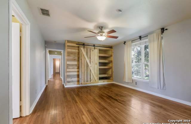 108 LARCHMONT DR Gallery 4