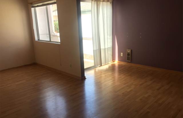 3290 Ashford St. #C Gallery 4