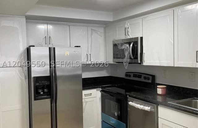 3731 N Country Club Dr Gallery 4