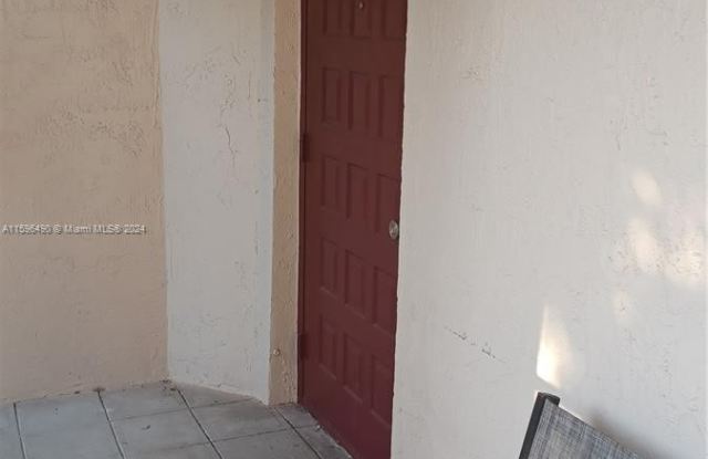 13915 SW 91st Ter Gallery 2