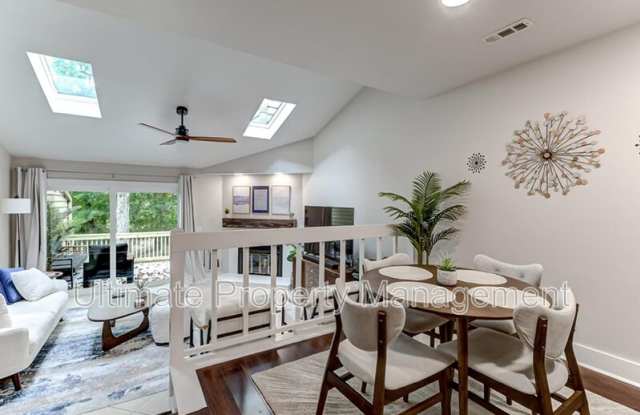 207 Saint Lukes Court photos photos