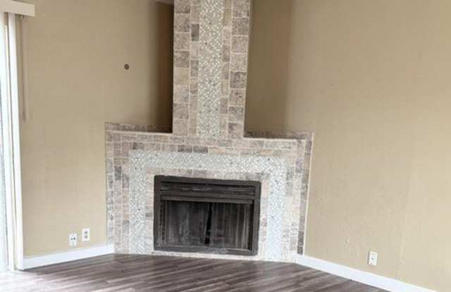 4019 COLONIAL SUN DR Gallery 3