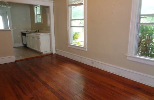 1831 N Laura St Gallery 3