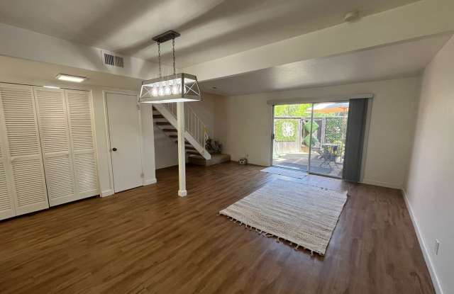 Charming 2-Story Condo on Greenbelt-$500 OFF AUGUST RENT!!! photos photos