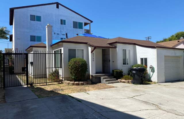 Renovated Large 2 Bedroom/1 Bathroom Top Floor Apartment w/ Balcony and Garage photos photos