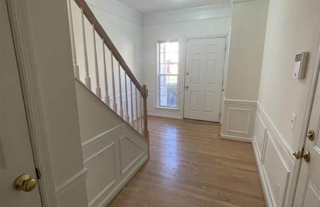 7507 LAMOYNE Court Gallery 2