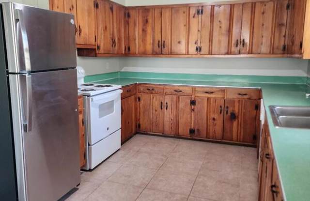 250 E 16th St. - 250 East 16th Street, Cookeville, TN 38501