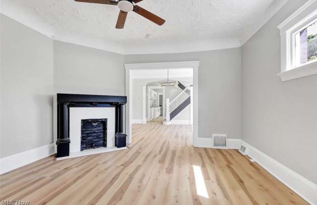 9807 Parkgate Avenue Gallery 3