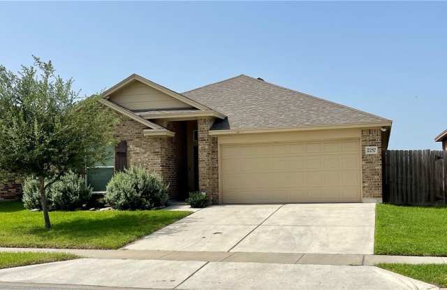 2257 Tallow Drive - 2257 Tallow Drive, Portland, TX 78374