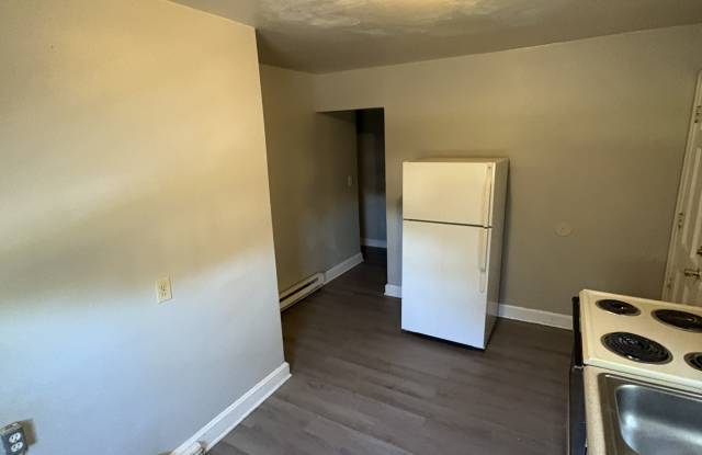 600 South Elm Street - B Gallery 2