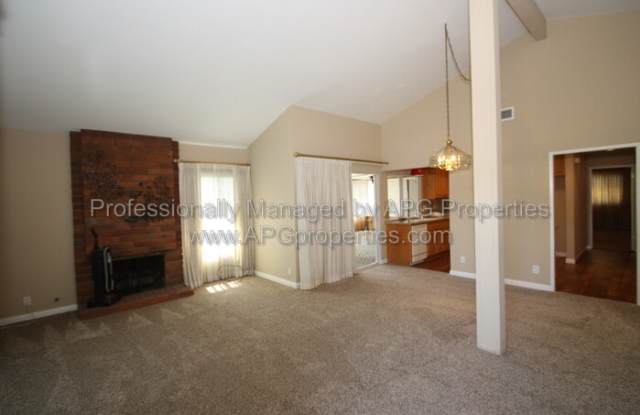 18423 Alfred Avenue Gallery 4