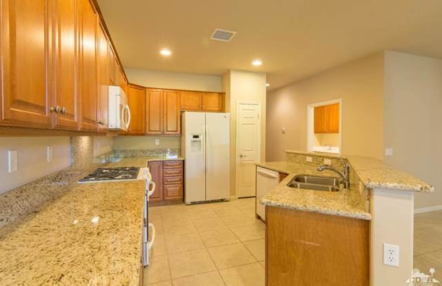 81648 Avenida De Baile Gallery 3