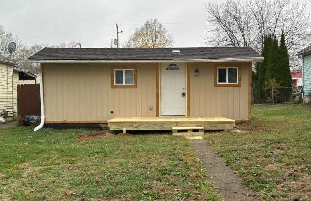 1 Bedroom 1 Bathroom Apartment - 237 Dean Avenue, Lancaster, OH 43130