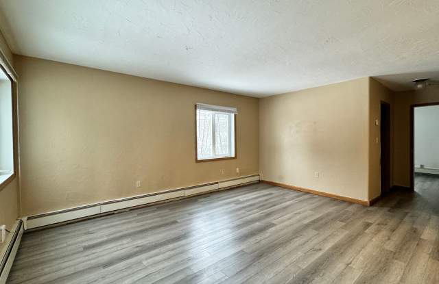 Location Location Location! 2 Bedroom with Garage! Gallery 4