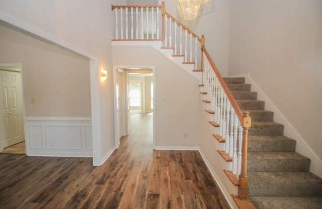 246 W Farmington Drive W Gallery 4