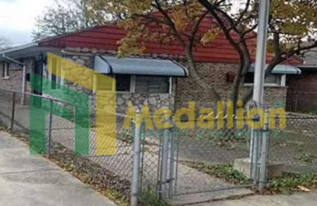 Stylish  Spacious Home with Modern Finishes and Accessibility! - 9524 South Bennett Avenue, Chicago, IL 60617