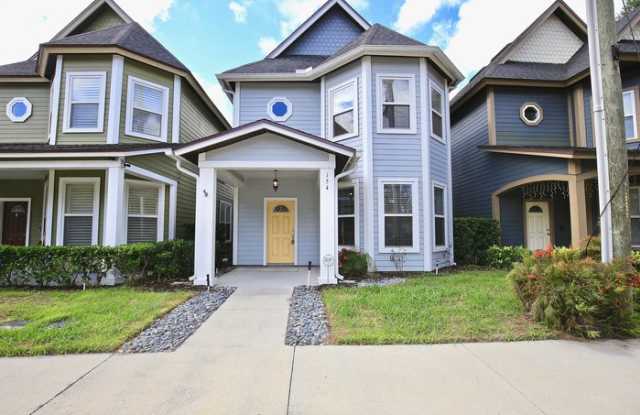 154 West Pine Avenue Gallery 2