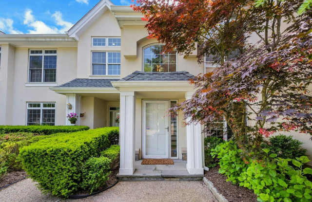 92 Doral Greens West Drive W photos photos
