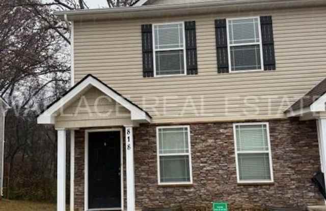 WEST KNOX CEDAR BLUFF AREA 2 BEDROOM 2.5 BATH TOWNHOUSE - 818 Bob Kirby Road, Knox County, TN 37923